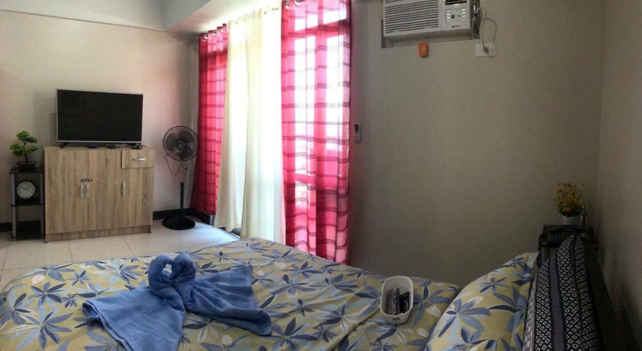 Cubao Manhattanheights Unit14K Tower D, Studio Manilla Buitenkant foto